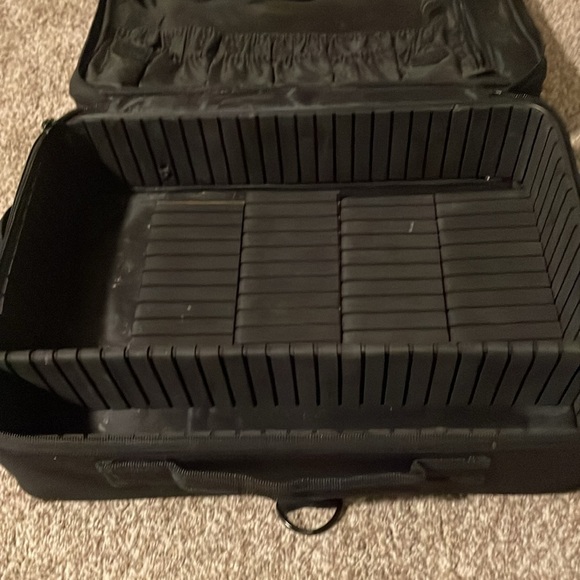 Black studio makeup suitcase - Picture 10 of 16